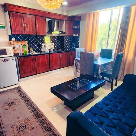 Aqua Apartment Murree Eksteriør bilde