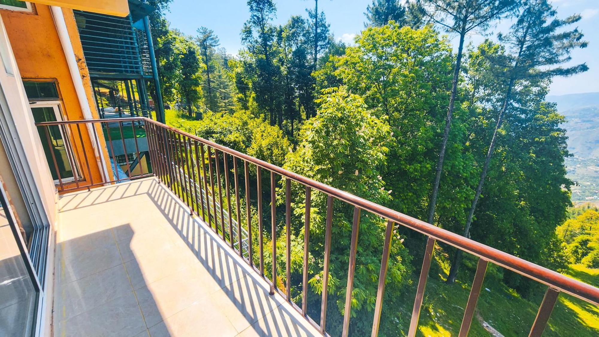 Aqua Apartment Murree Eksteriør bilde
